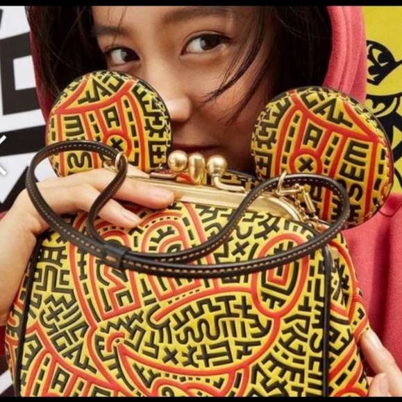 Coach Disney Mickey Mouse Keith Hearing kisslock - Picture 4 of 12